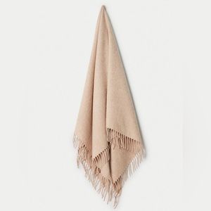 Aritzia Wilfred Classic Wool Triangle Blanket Shawl Scarf in Heather Myth